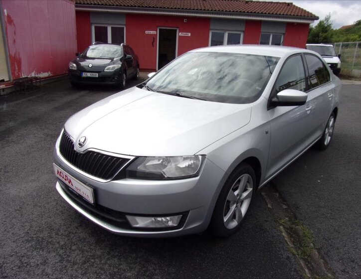 Škoda Rapid Sedan / Limuzína 1,6 l 77 kw