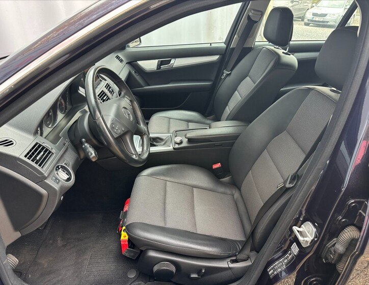 Mercedes-Benz Třídy C 9