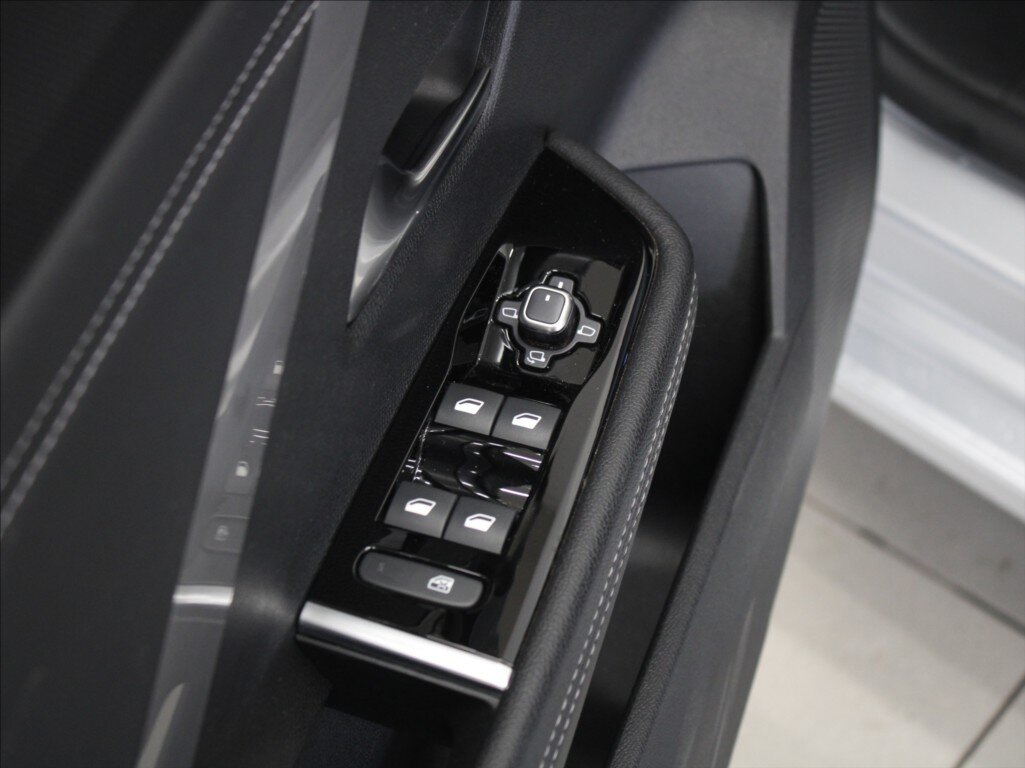 Opel Astra Hatchback 1,2 l 96 kw