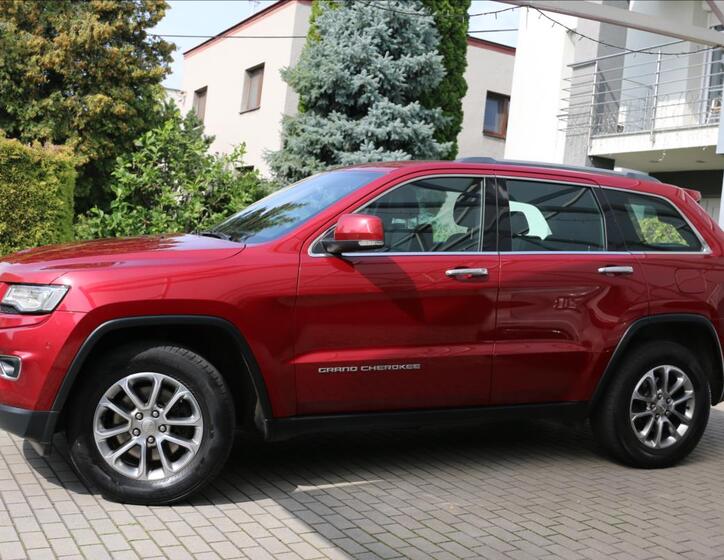 Jeep Grand Cherokee 16