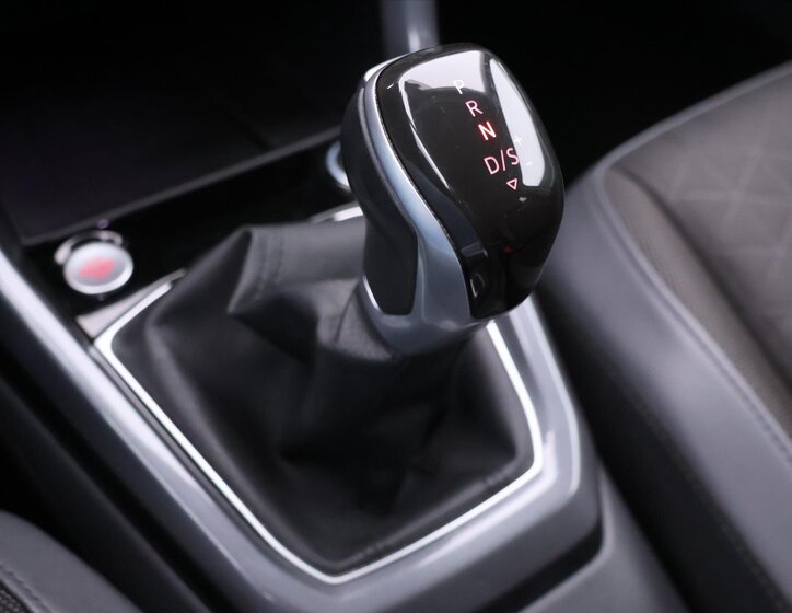 Volkswagen T-Cross SUV / Terénní 999,0 85 kw