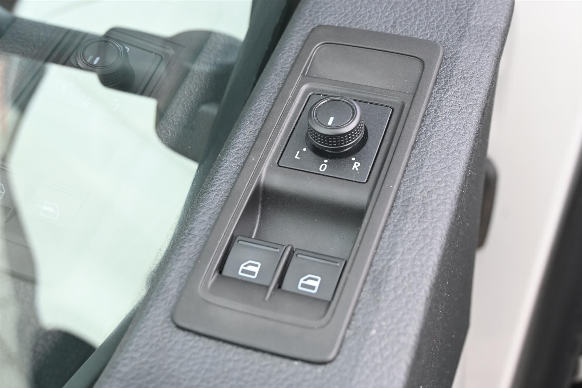 Volkswagen Transporter Valník 2,0 l 110 kw