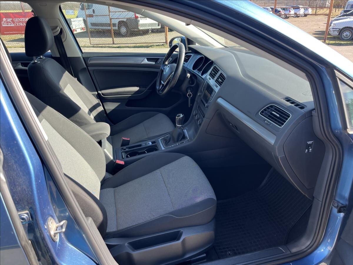 Volkswagen Golf Kombi 1,6 l 81 kw