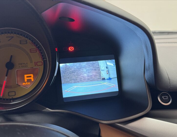 Ferrari F12 Berlinetta Kupé 6,3 l 541 kw