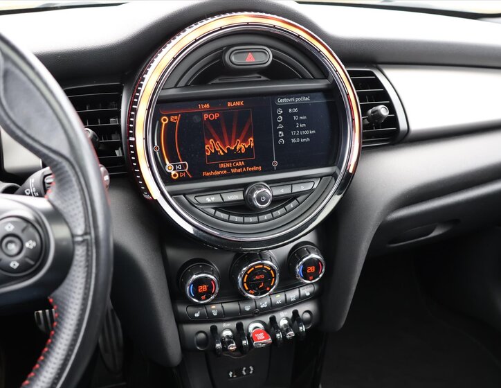 Mini Cooper Hatchback 2,0 l 170 kw