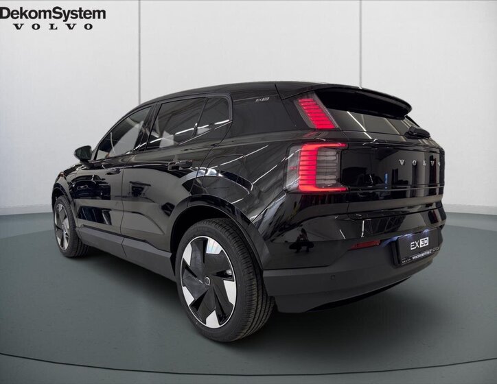 Volvo EX30 SUV / Terénní 0,0 200 kw
