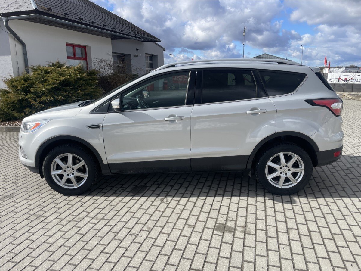 Ford Kuga SUV / Terénní 1,5 l 110 kw