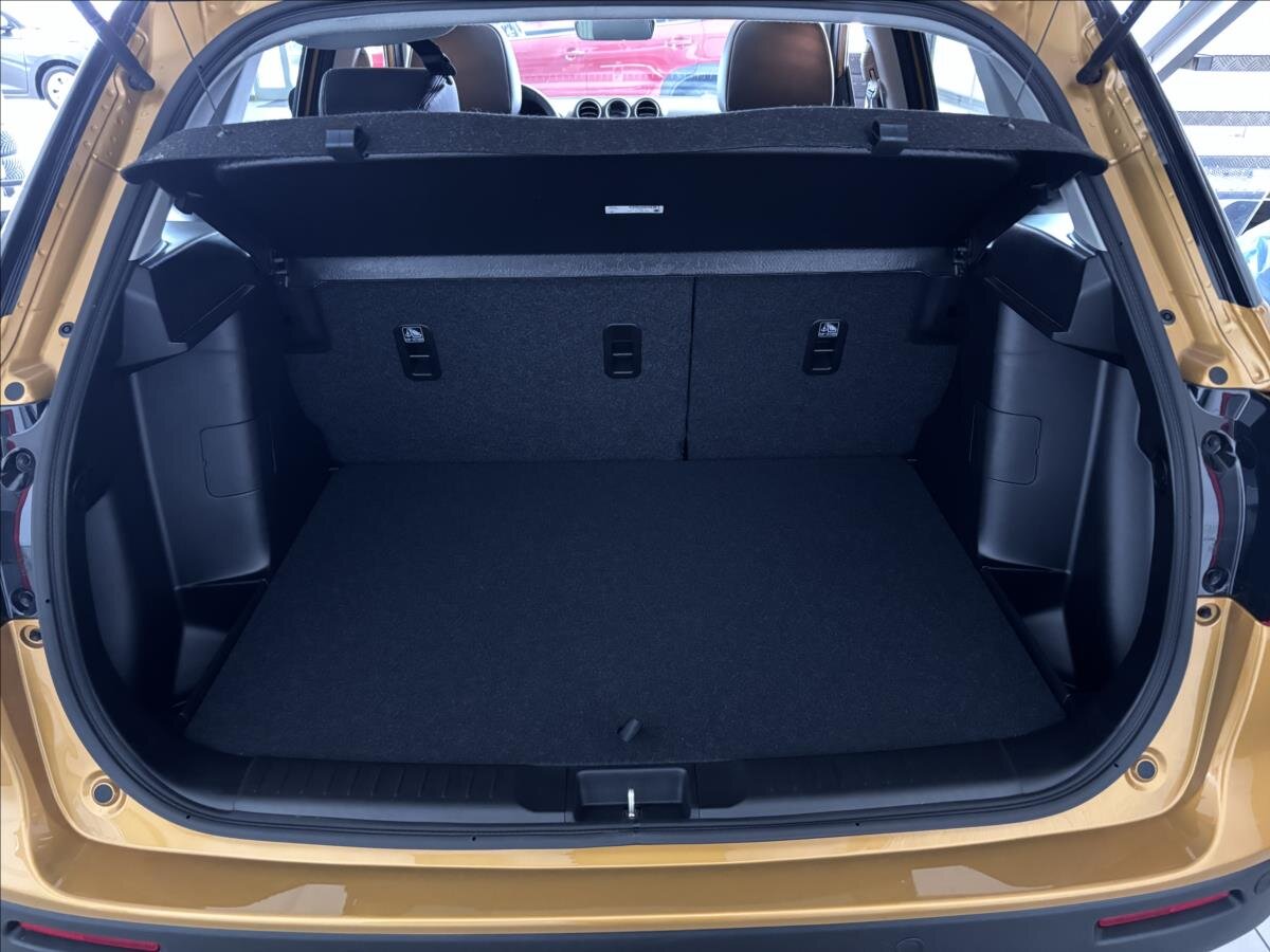 Suzuki Vitara SUV / Terénní 1,4 l 81 kw