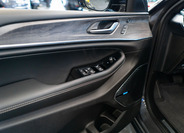 Jeep Grand Cherokee 19