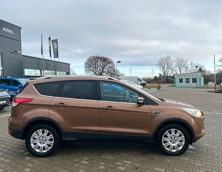 Ford Kuga SUV 2,0 l 120 kw