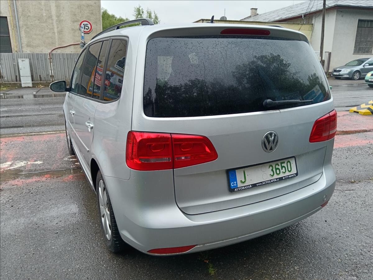 Volkswagen Touran Kombi 1,5 l 77 kw
