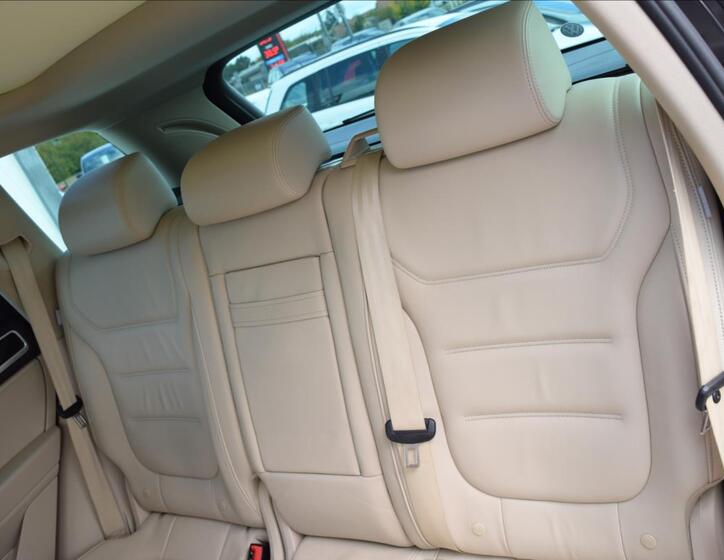 Volkswagen Touareg 17