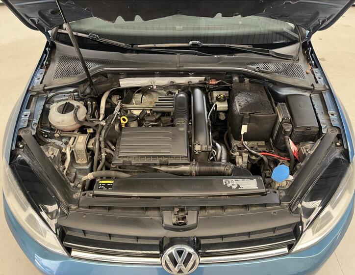Volkswagen Golf 28