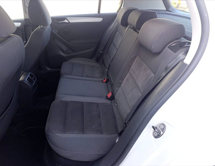 Volkswagen Golf Hatchback 1,6 l 77 kw