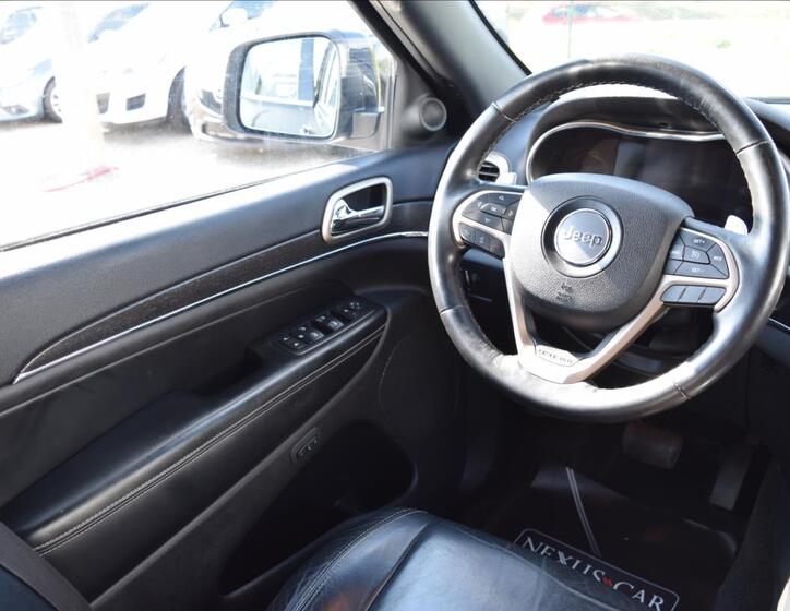 Jeep Grand Cherokee 26