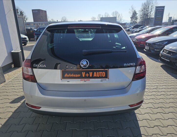 Škoda Rapid Hatchback 999,0 81 kw