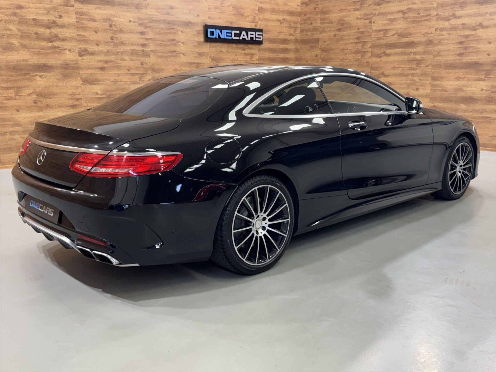 Mercedes-Benz Třídy S Kupé 4,7 l 335 kw