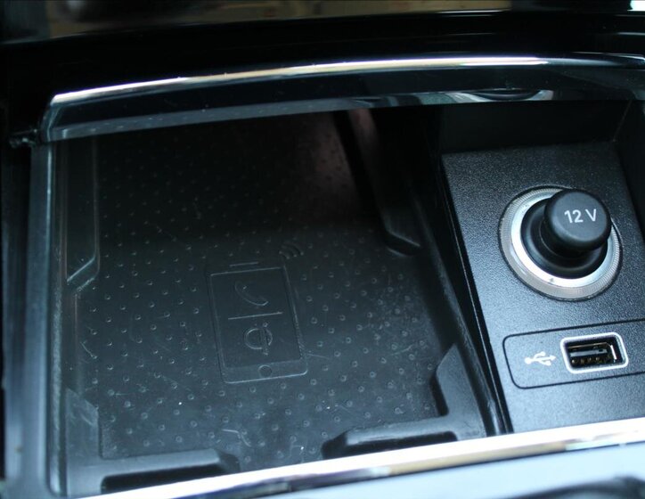 Škoda Karoq SUV / Terénní 1,5 l 110 kw