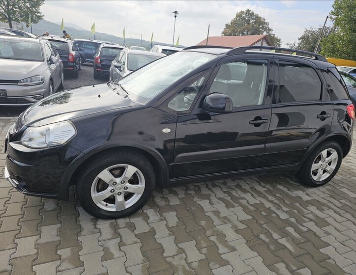 Suzuki SX4 Hatchback 1,6 l 88 kw