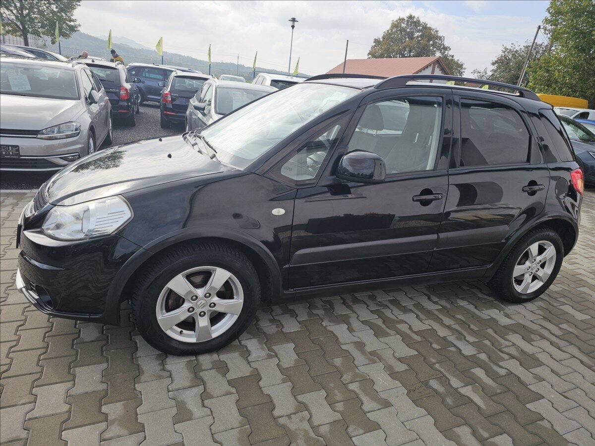 Suzuki SX4 Hatchback 1,6 l 88 kw