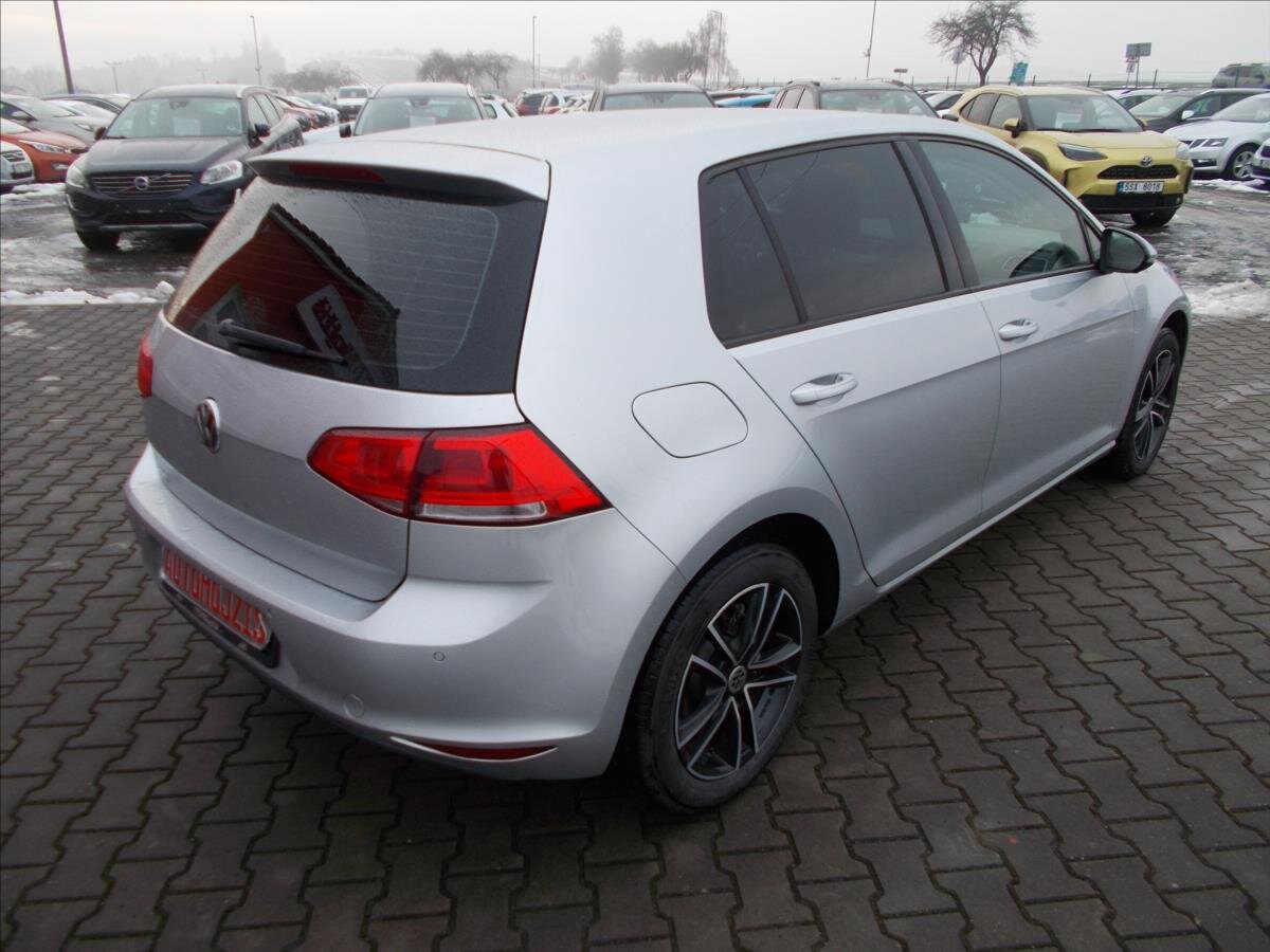 Volkswagen Golf Hatchback 1,6 l 77 kw