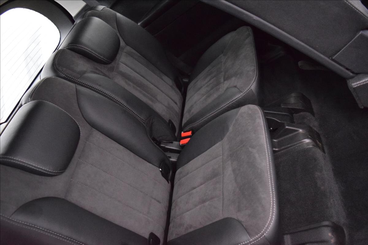 Mercedes-Benz Třídy R Kombi 3,0 l 140 kw