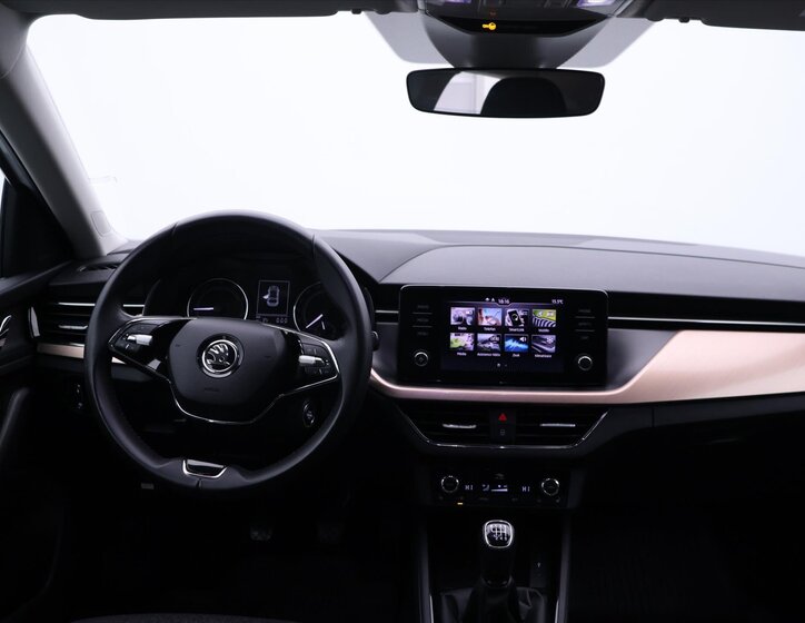 Škoda Scala Hatchback 1,5 l 110 kw