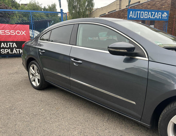 Volkswagen Passat CC 9
