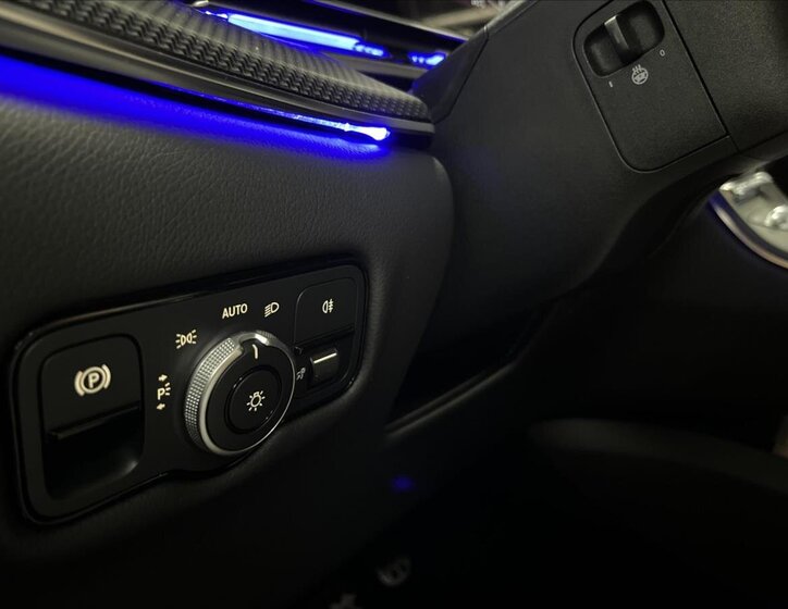 Mercedes-Benz Třídy V MPV 2,0 l 174 kw