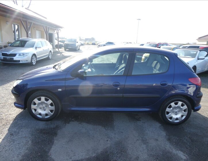 Peugeot 206 Hatchback 1,6 l 80 kw