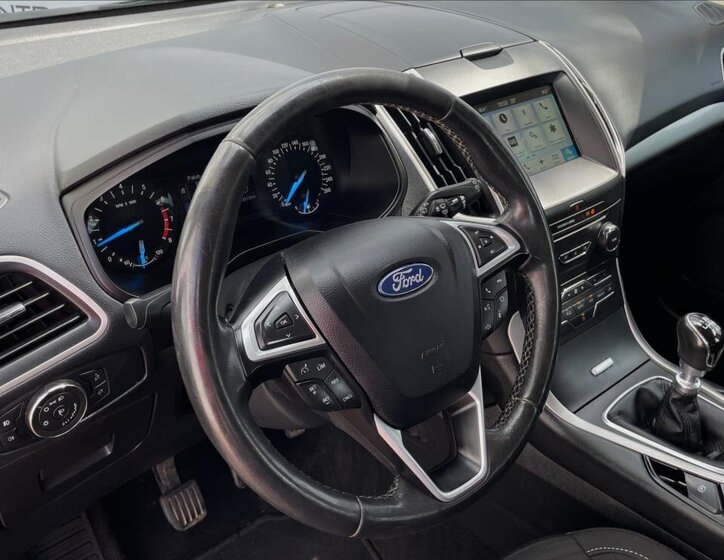 Ford S-MAX MPV 1,5 l 118 kw