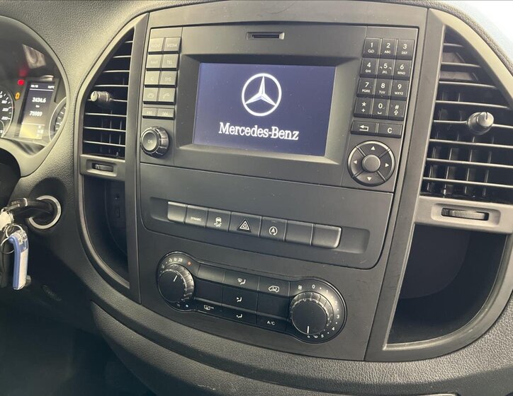 Mercedes-Benz Vito 18