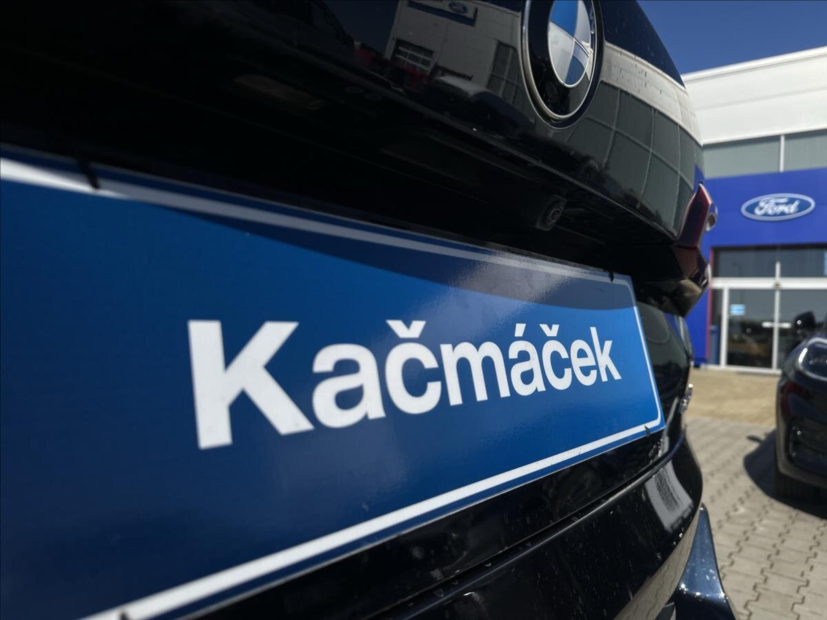 BMW X5 SUV 3,0 l 210 kw