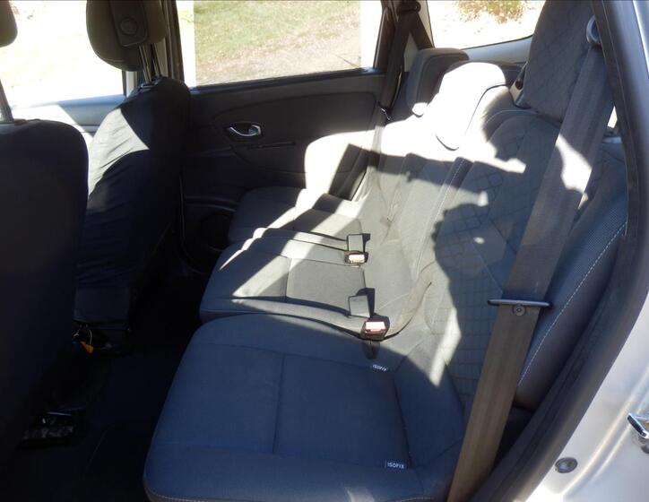 Renault Grand Scénic 8