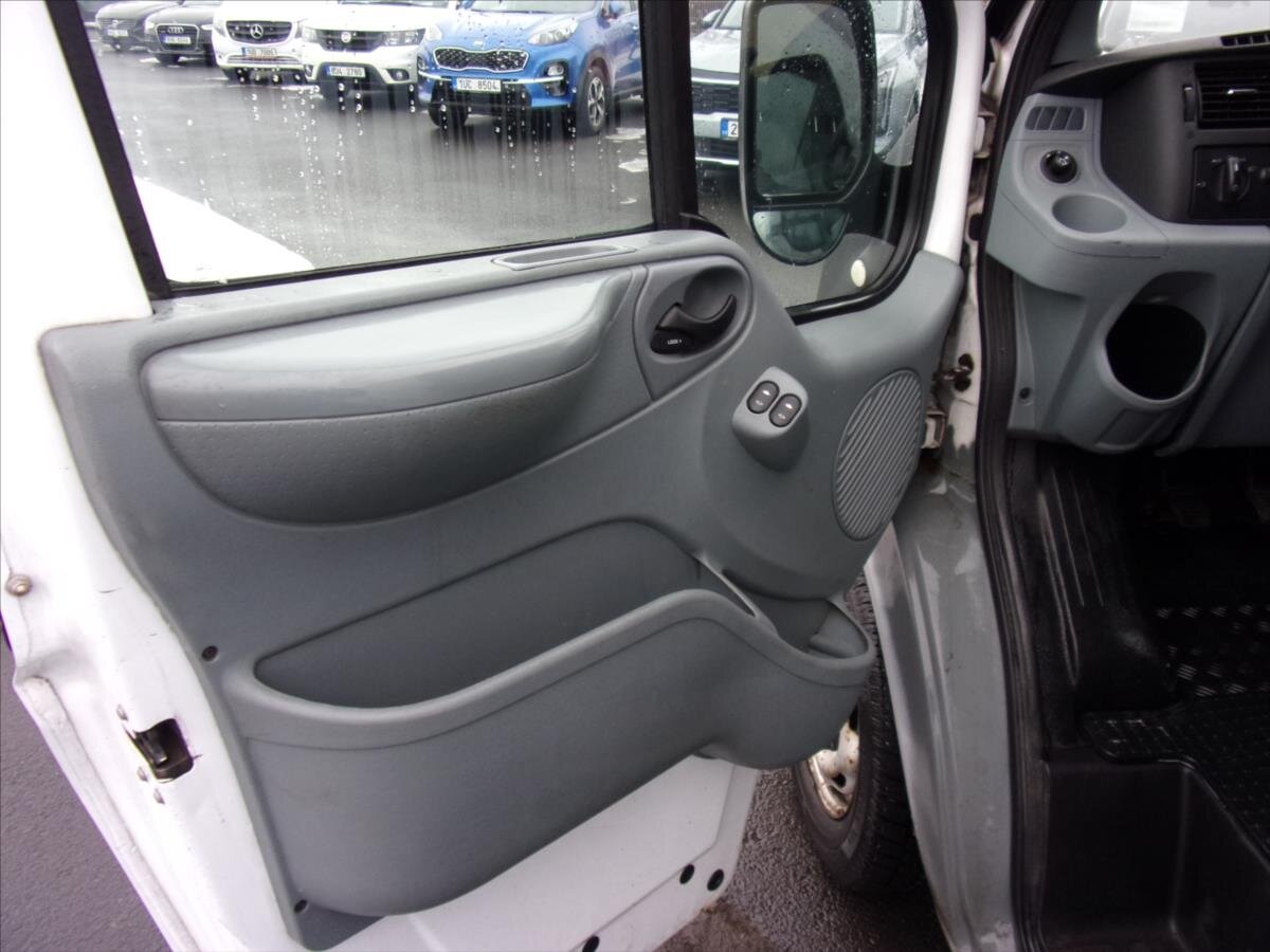 Ford Transit Skříň 2,2 l 63 kw