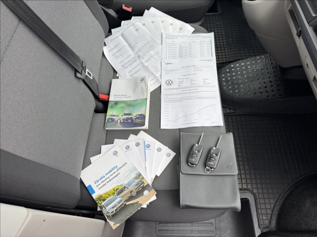 Volkswagen Transporter Skříň 2,0 l 110 kw