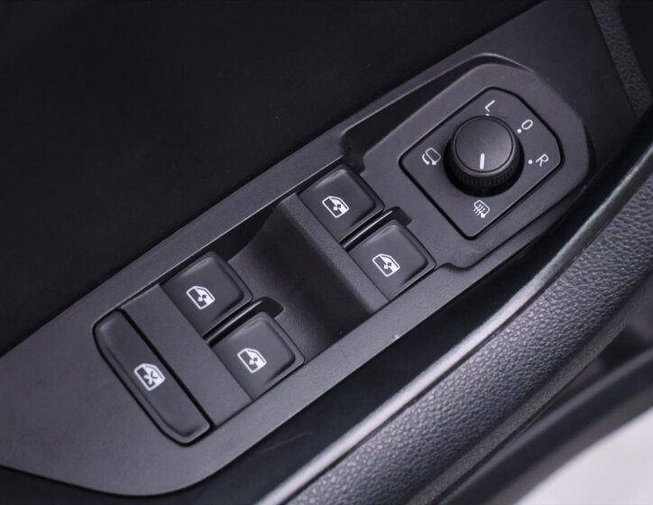 Škoda Karoq SUV 2,0 l 140 kw