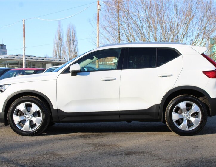 Volvo XC40 SUV 2,0 l 140 kw