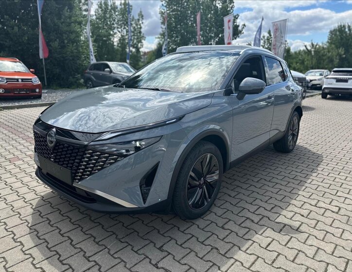 Nissan Qashqai SUV 1,3 l 116 kw