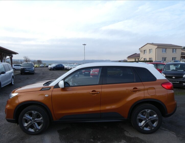 Suzuki Vitara 6