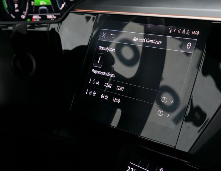 Audi e-tron SUV 0,0 300 kw