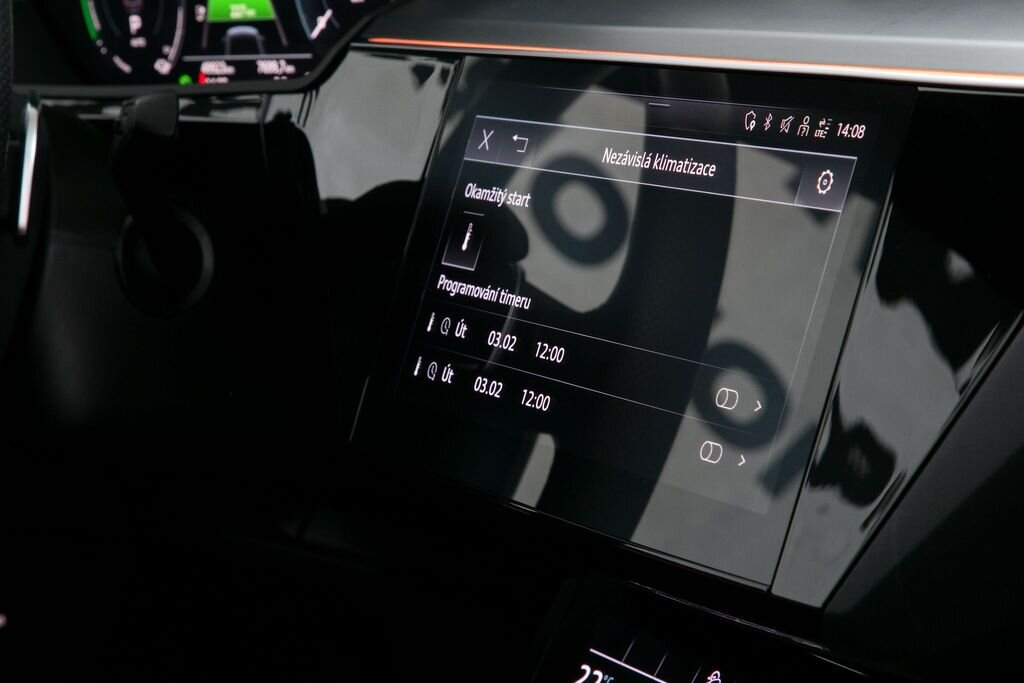 Audi e-tron SUV 0,0 300 kw