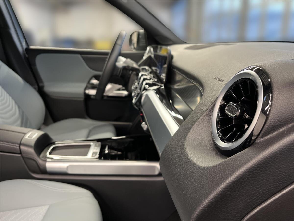 Mercedes-Benz GLB SUV / Terénní 2,0 l 85 kw