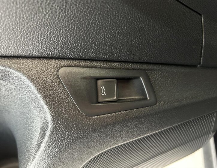 Volkswagen T-Roc SUV 2,0 l 110 kw