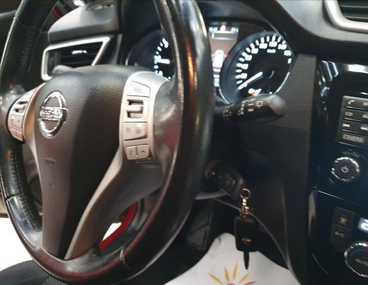 Nissan Qashqai SUV / Terénní 1,6 l 96 kw