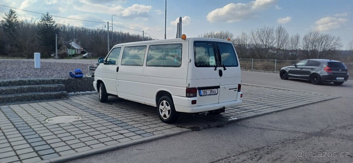 Volkswagen Caravelle VAN / Minibus 0,0 75 kw