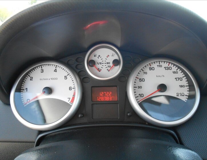 Peugeot 207 Kombi 1,4 l 54 kw