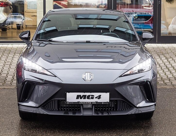 MG MG4 2