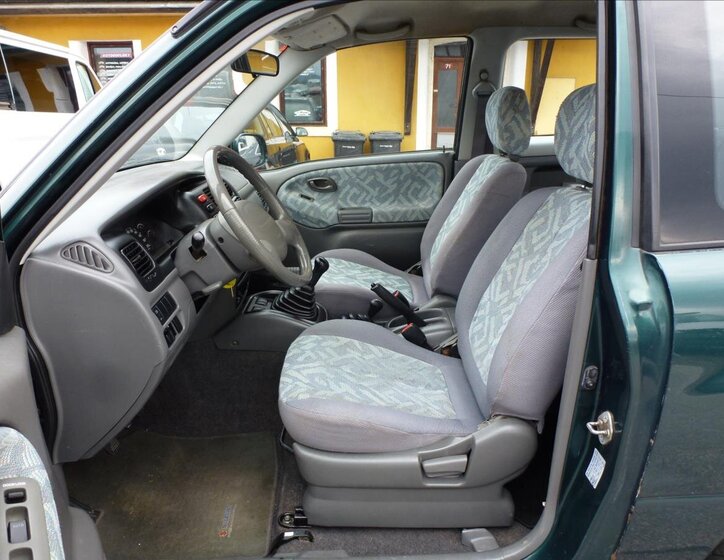 Suzuki Grand Vitara SUV / Terénní 2,0 l 94 kw