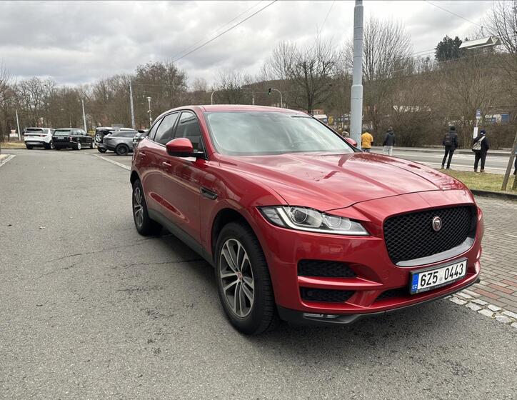Jaguar F-Pace 5